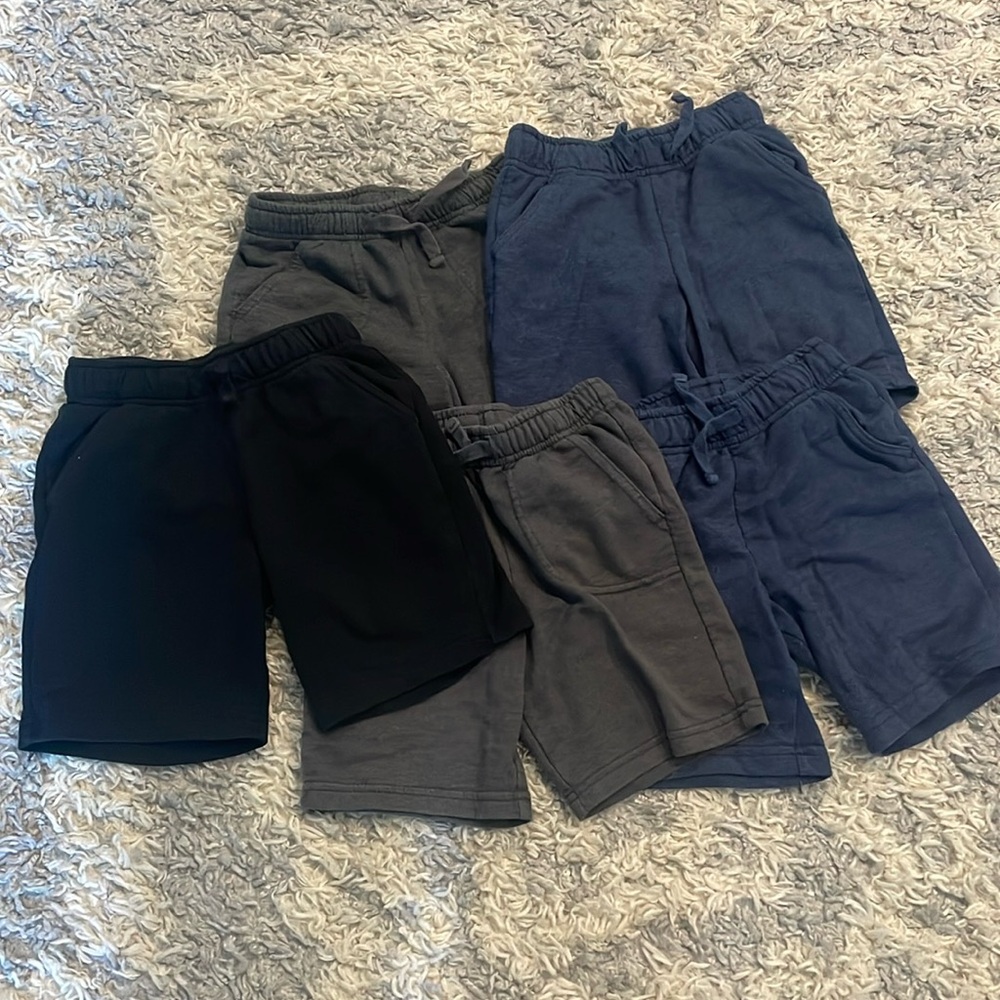 5 cat and jack shorts black gray and blue 5T great condition